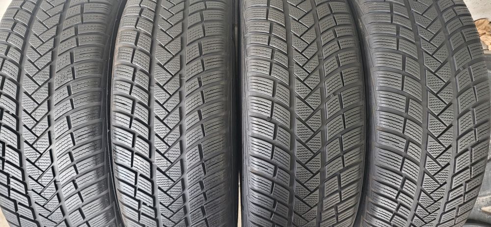4 anvelope 235 60 18 vredestein iarna 2023 6,5mm