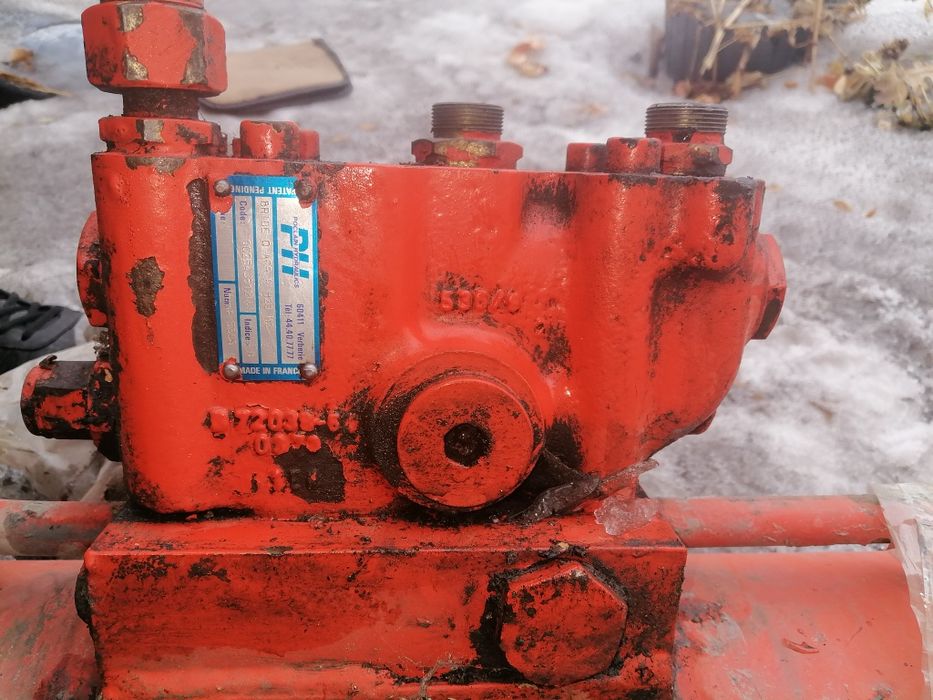 Продаётся Гидравлическии  цилиндр