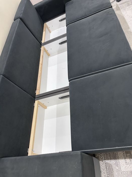 Продам диван 3,2 м раскладной