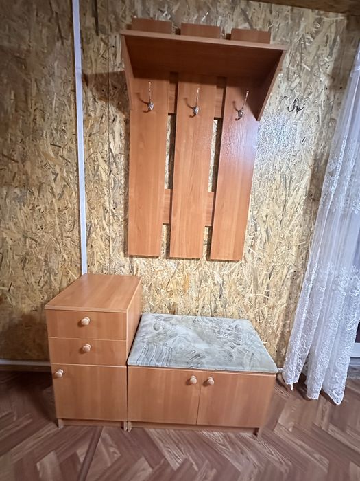 Продам набор мебели для прихожей