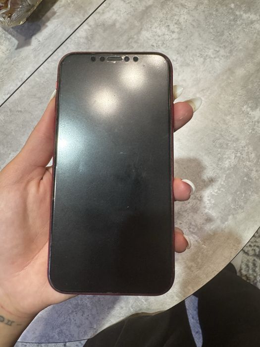 Iphone XR красный