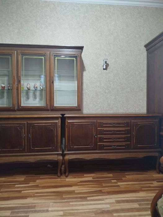 Продам стенки в количестве 2-х штук. Югославия.