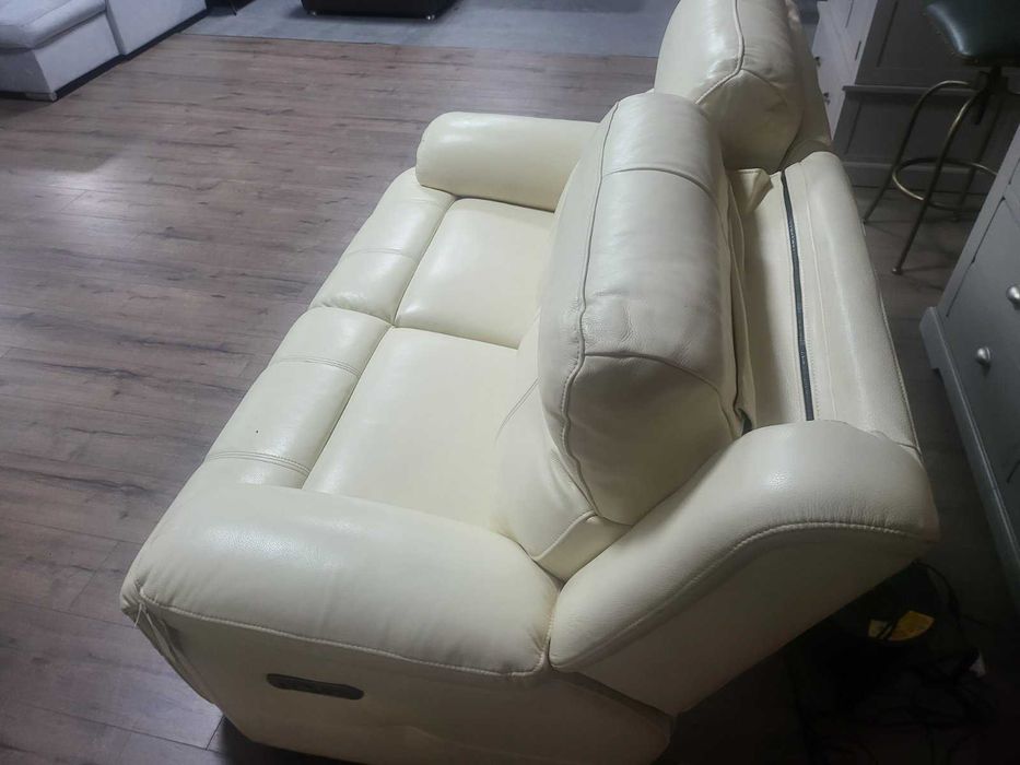 Светло кремав кожен диван двойка с електрически релаксиращ механизъм