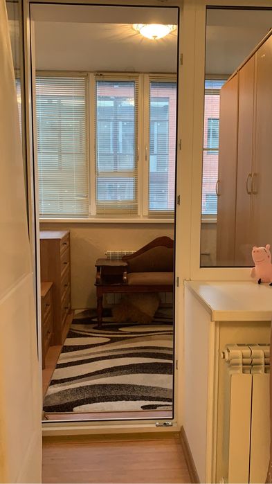 Продам 4-комнатную в центре