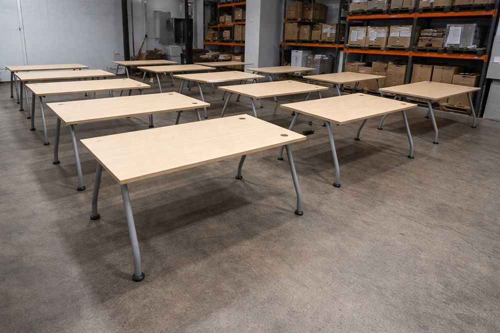 100 buc. Masa de lucru; Birou picioare metalice; pret pt minim 10 buc