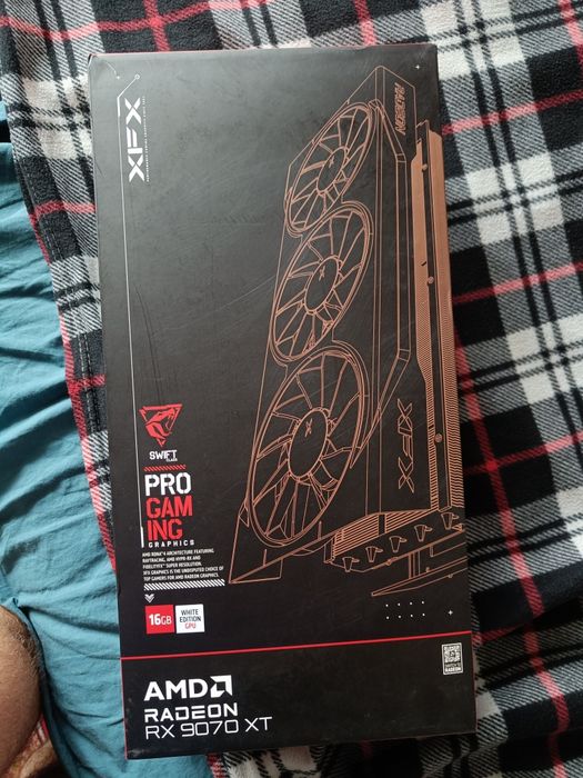 Продам XFX swift Radeon Rx 9070xt White