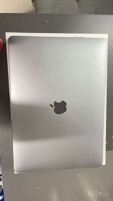 MacBook Air M 1  память 8/256