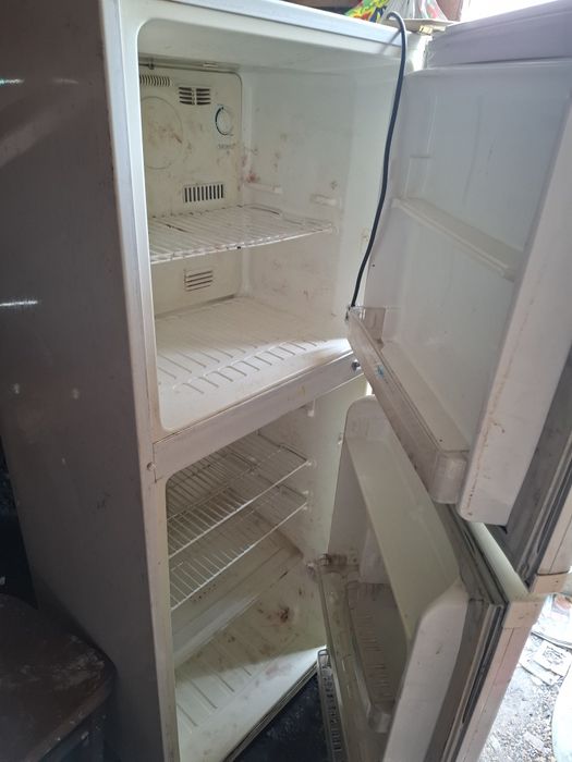 Продам холодильник,