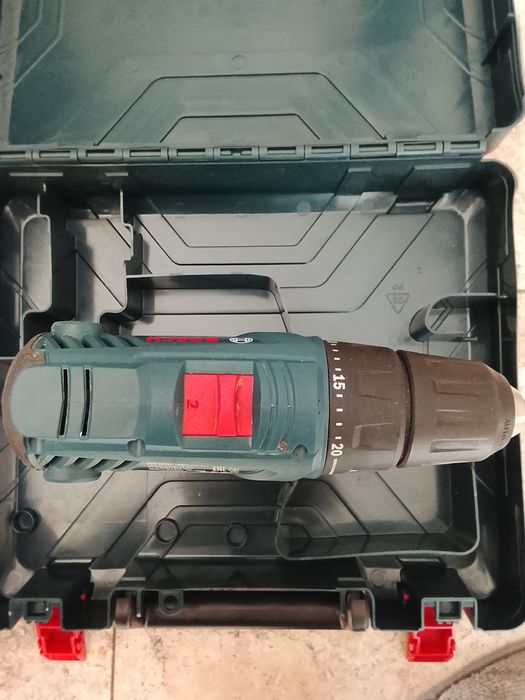 Винтоверт Bosch 18v  gsr 180- li  с куфар и гаранция