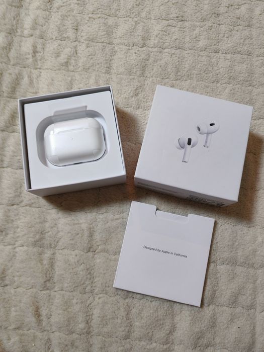 Apple AirPods Pro (2-го поколения)