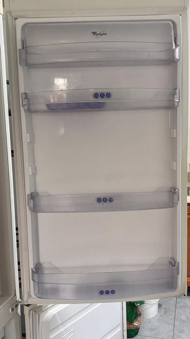 Холодильник whirlpool