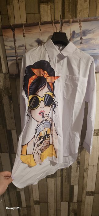 Риза с принт.   .