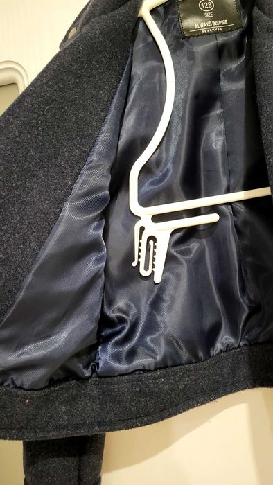 Продавам детски кокетни якенца