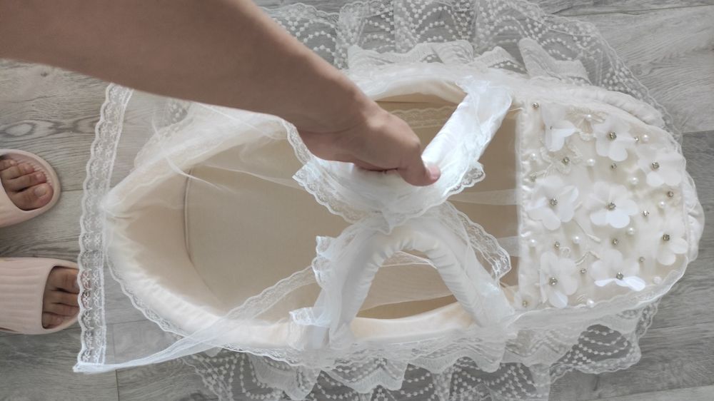 Люлька для выписки из Роддома новая