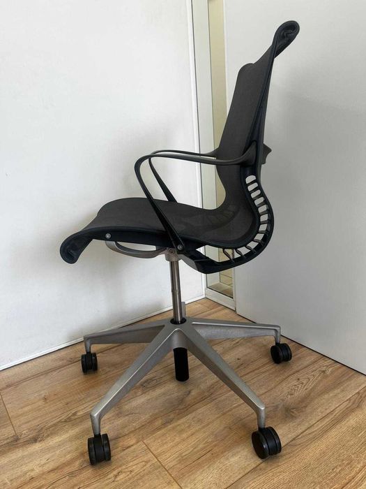 Refurbished Herman Miller Setu