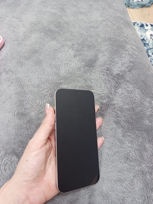 iPhone 16 pro max белый