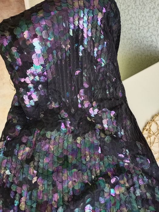 Продам отрез на праздничное платье