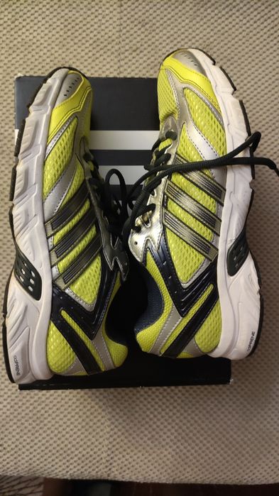 Маратонки Adidas N 42 (40)