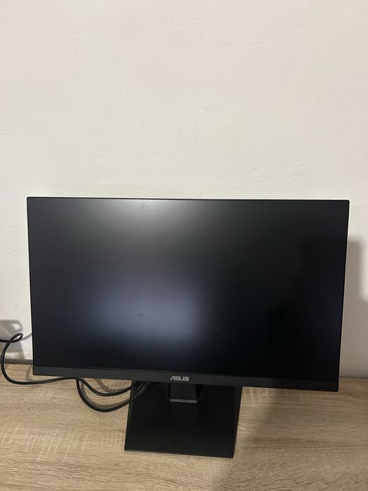 Monitorul asus 27