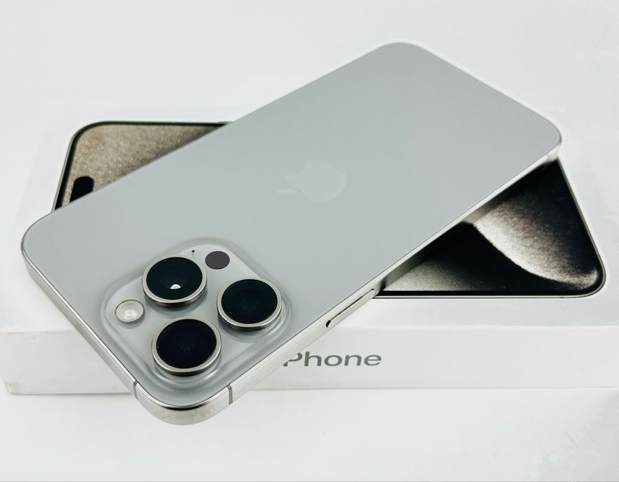 Apple iPhone 15 Pro Max 256GB Natural Titanium Перфектен! Гаранция!
