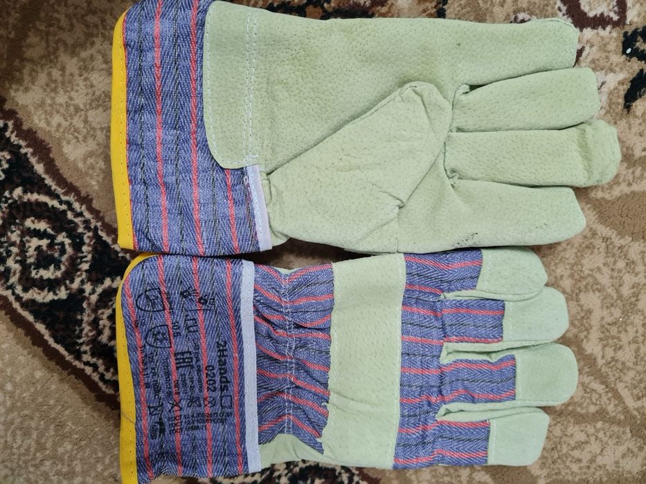 Продаётся перчатки рабочие