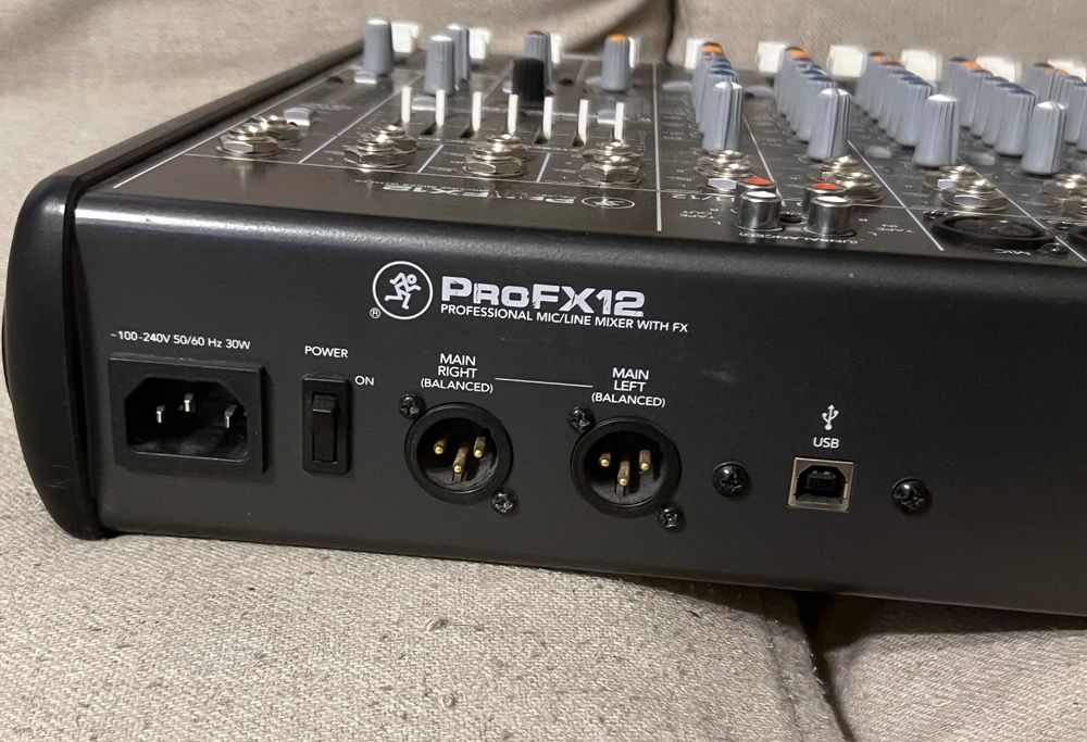 Mixer audio Mackie ProFX12v2 USB efecte 12 canale perfect functionabil