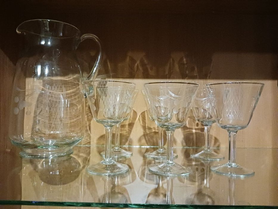 Троянска керамика и порцелан.