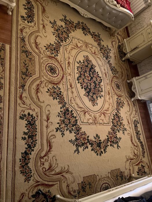 Продам разные ковры