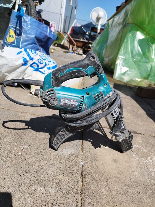 Pistol pentru gaurit rigips