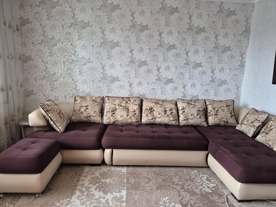 Продаётся диван в очень хорошем состоянии