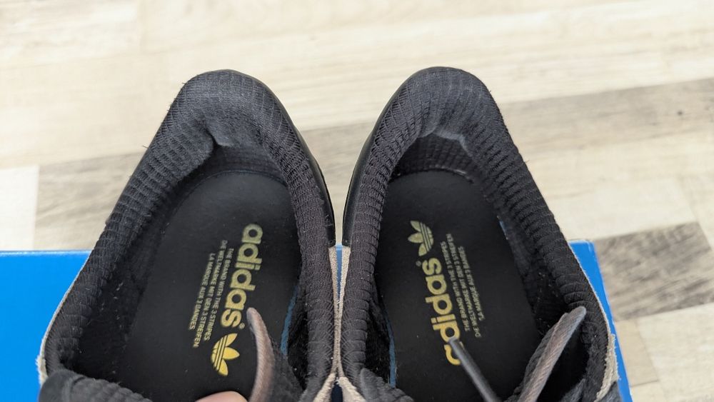 Adidas Gazelle mărime 42