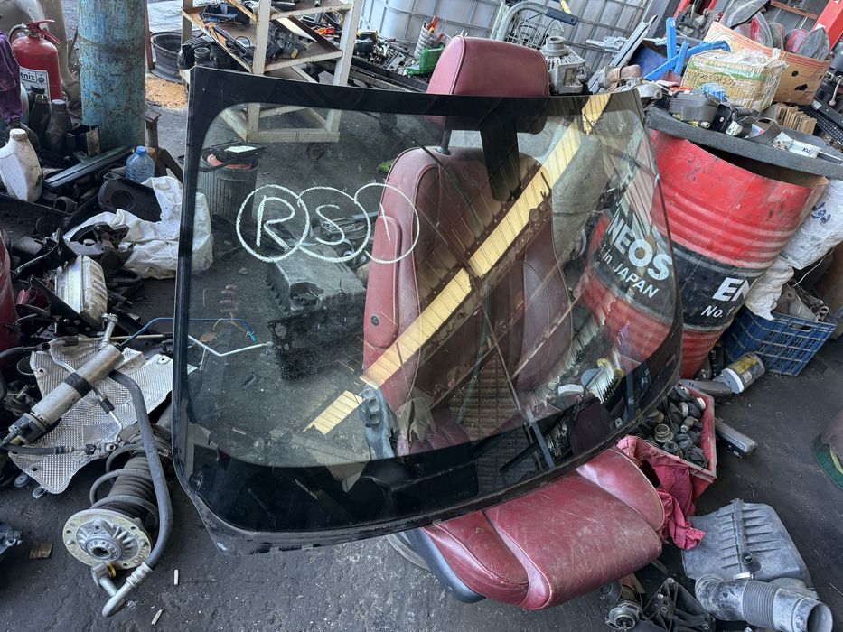 Челно стъкло за E46 / Pejo 206 / Scenic 1 / Focus 1 / Meriva A  / F30