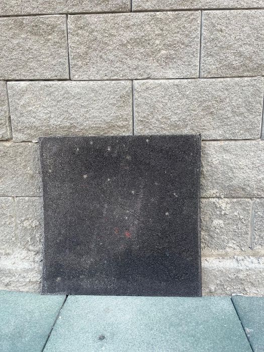 Резиновые плитки для улицы и сада