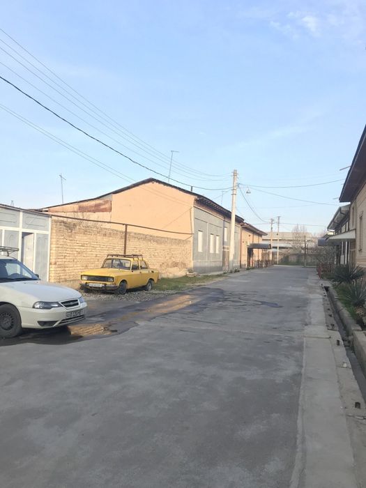 Sergeli honobodda fayzli mahallada 6sotixli uy sotiladi