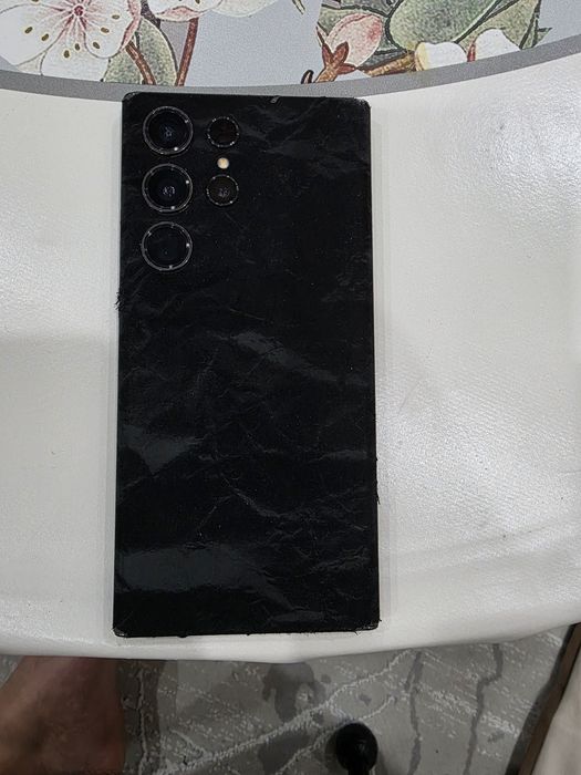 Самсунг S23 ултра продам срочно