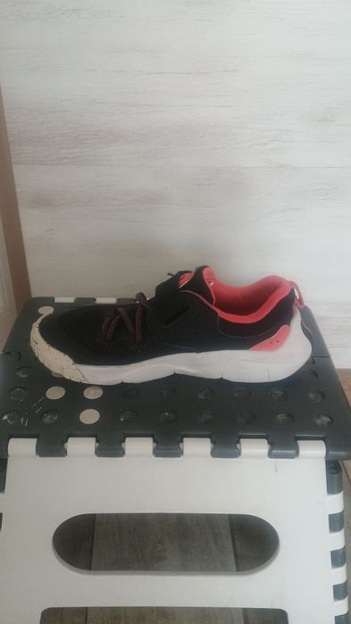 Детски маратонки за момиче