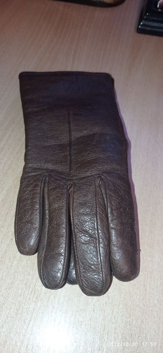 Продам вязанные варежки