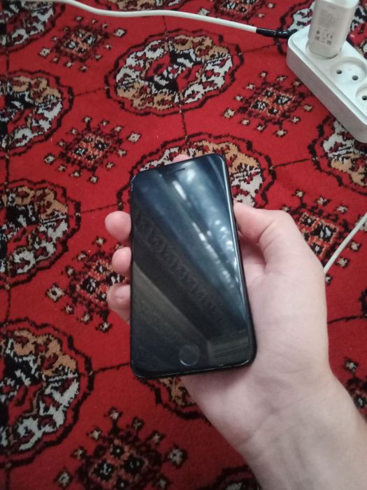 Ayfon 7 sotiladi 128 tali