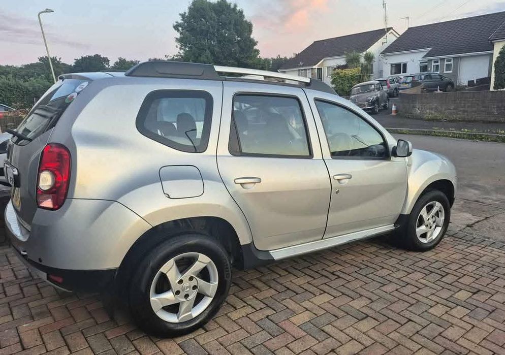Usa dreapta fata dacia duster an 2013