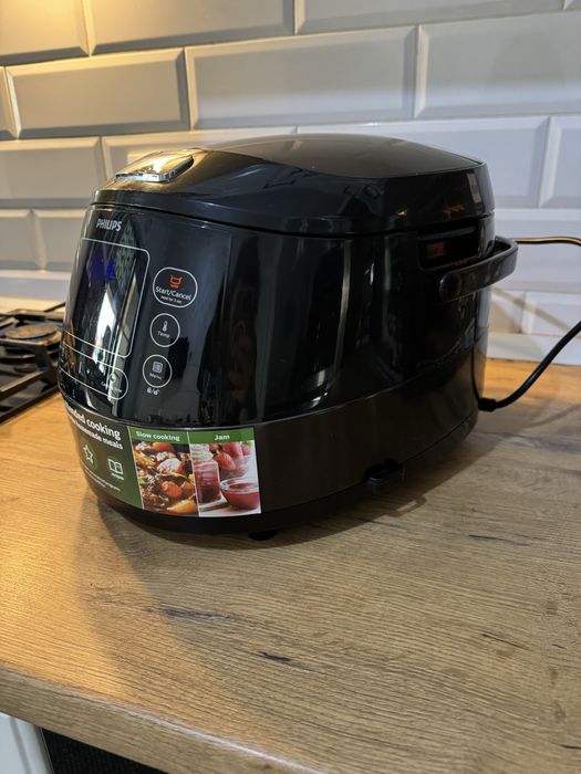 Multicooker Philips HD4749/70, 1070 W, 5 L, functie Slow-Cooker, 22 Programe automate, Negru