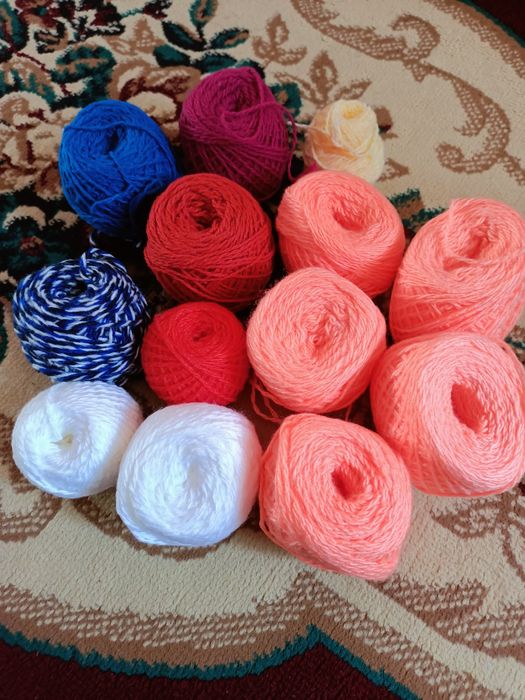 Пряжа все вместе за 1000 тг