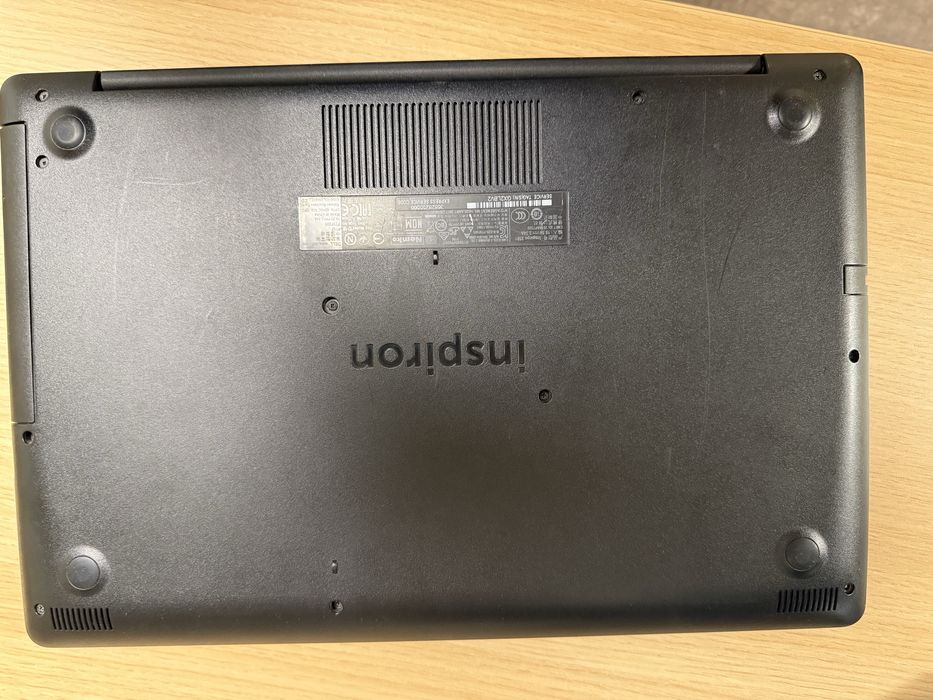 Ноутбук Dell черный