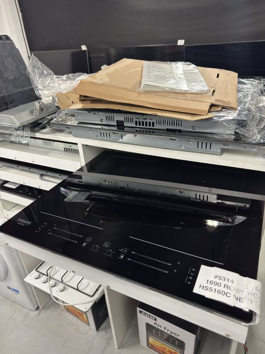 Plită incorporabilă pe inducţie Hotpoint HS5160C NE