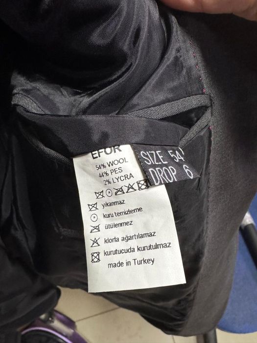 Продам костюм брючный. Качество на высоте.