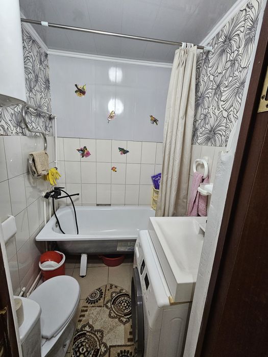 3 бөлмелі үй сатылады тез арада