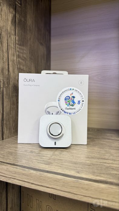 Oura Ring 4 Ceramic Blue / White