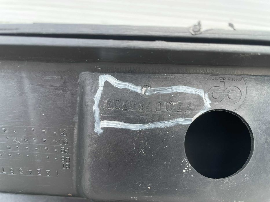 Bara spate Renault 19 noua originala Renault