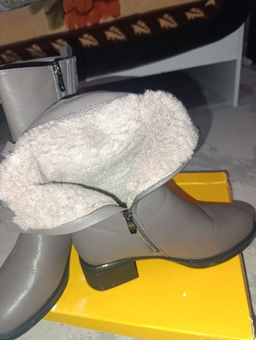 Жап-жаңа қыстық етік