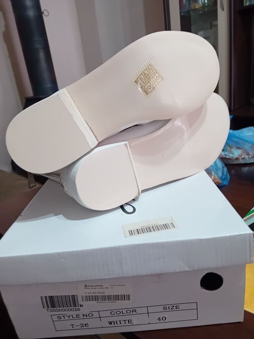 Боти ,нови,размер 40