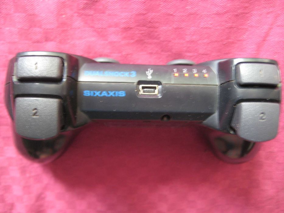 Продавам оригинален Dualshock джойстик-контролер за Ps3
